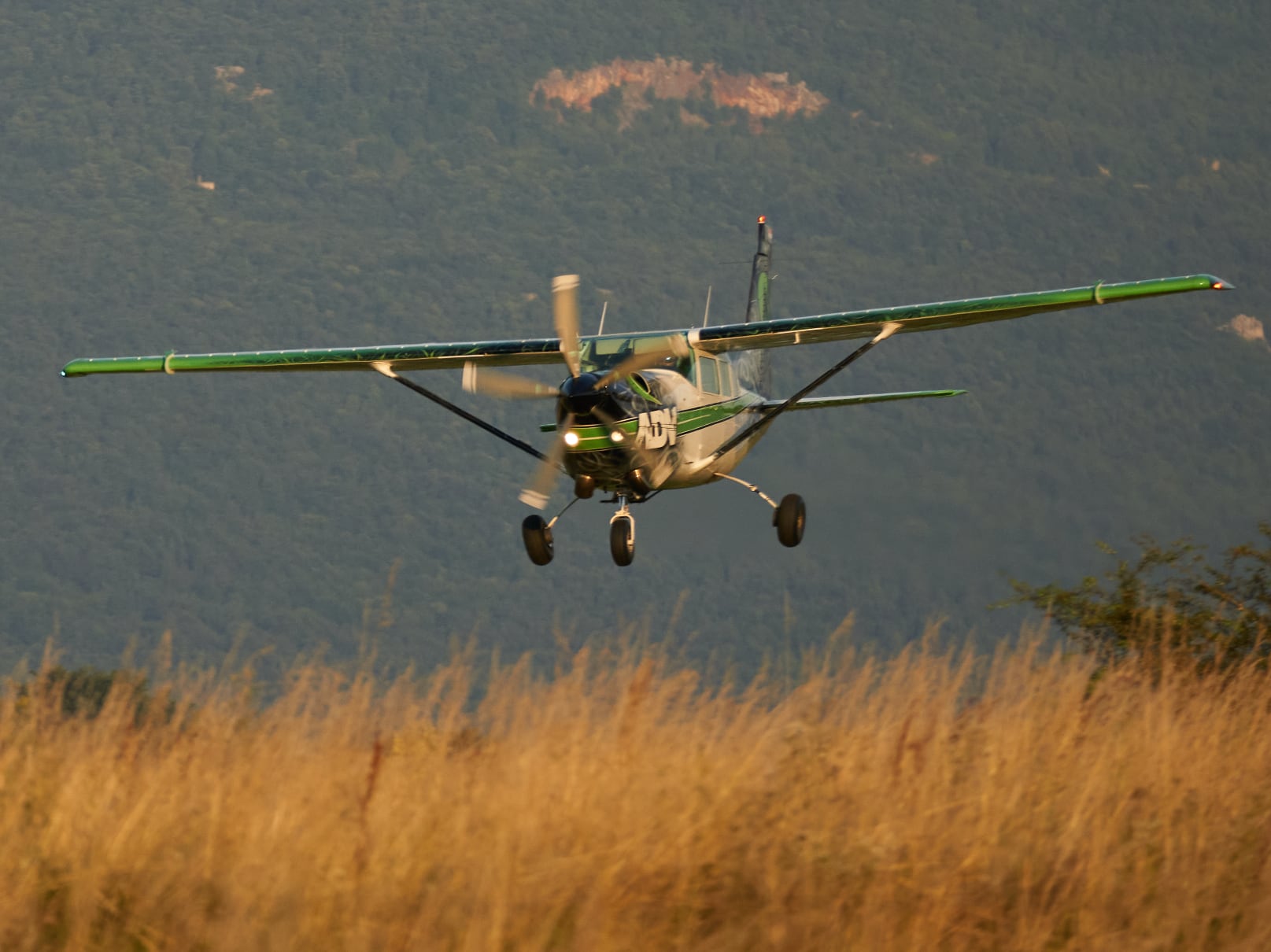 ADV Skydive Otocac Airplane Landing