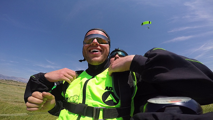 happy tandem guy