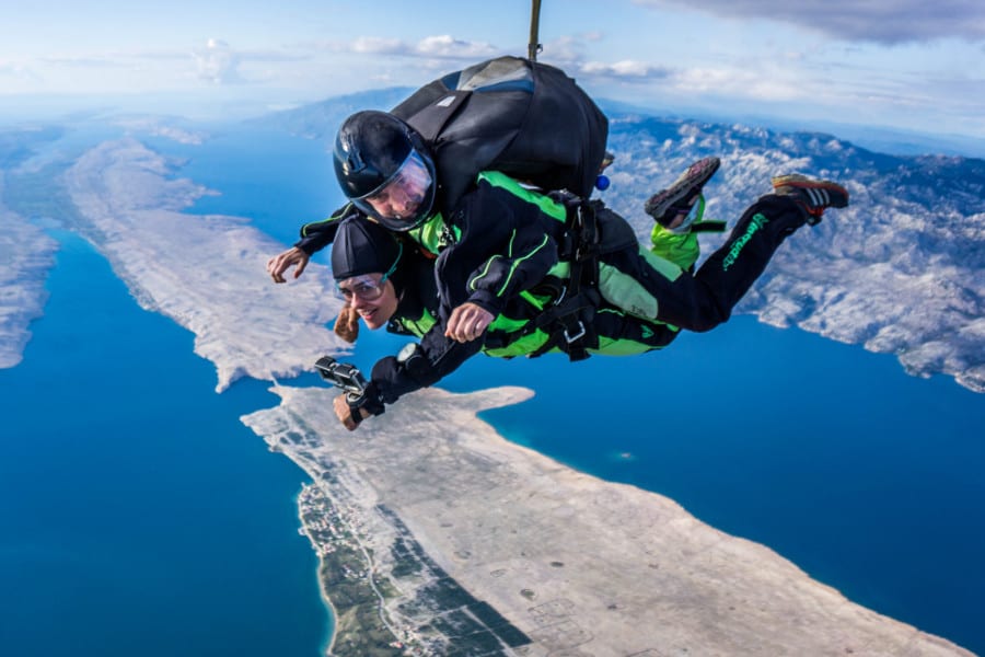 Skydiving-Zadar-with view-on-Velebit